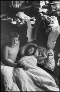 angela fensch: serie mann - frau / christina gerig (21), konditorin / markus bernau (29), student der betriebswirtschaft, berlin-lichtenberg, oktober 1990. 